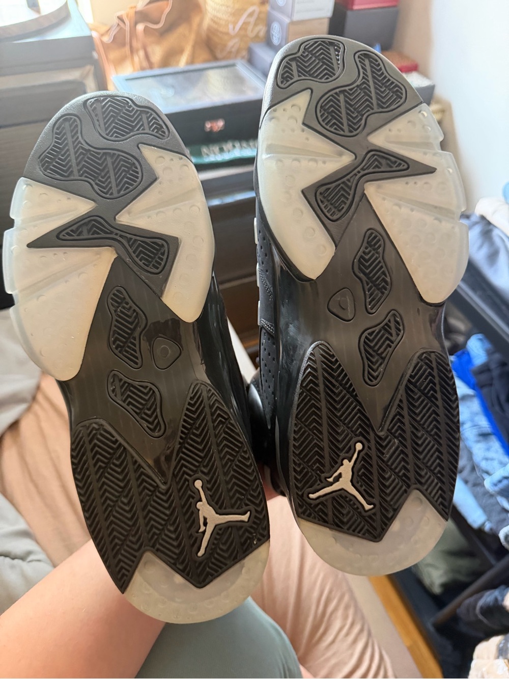 Like new Jordan 6-17-23 in size 12 - Picture 3 of 6